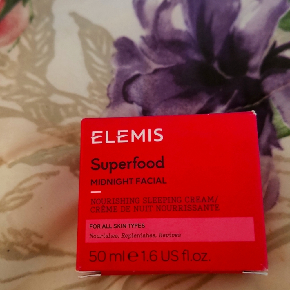 Elemis Superfood midnight facial